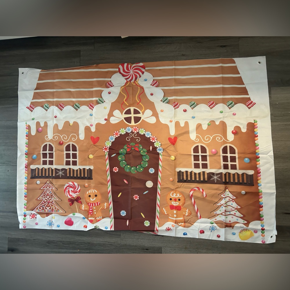 Christmas Gingerbread House Backdrop, 3 x 5, brown gingerbread house
